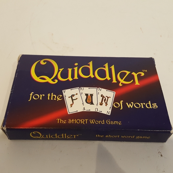 Quiddler Fun Of Words Educational Card Game 1-8 Pl - Picture 2 of 6